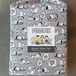 NEW Peanuts Snoopy Valentine Dreaming Love Queen Size Sheet Set